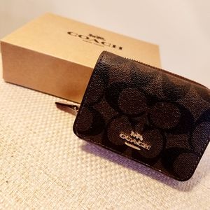 Authentic Coach wallet
